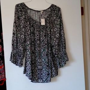 Cato size 18/20 top, black and green print